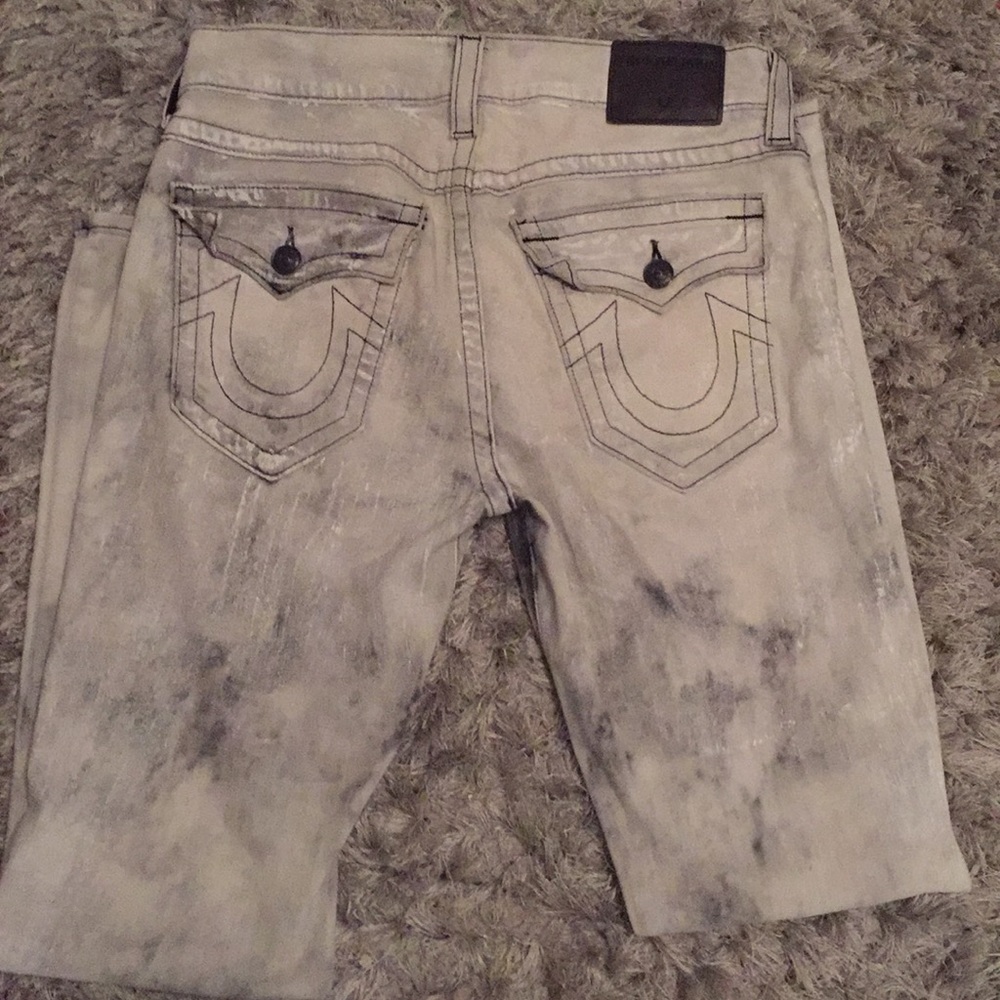 Men True Religion Jeans size 32 Color grey